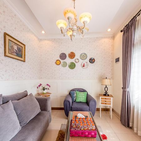 Roemah Noni By Bukit Vista Villa Джокякарта Екстериор снимка